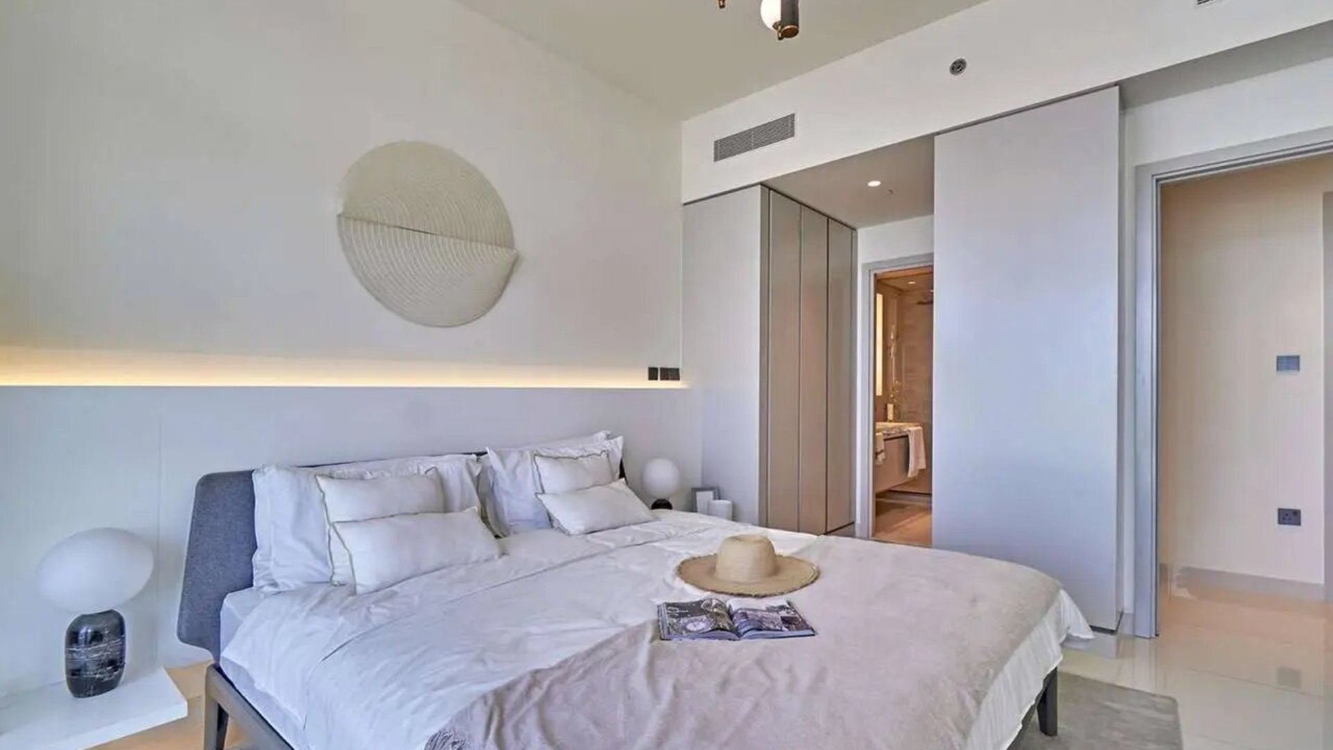 Apartment in Emaar beachfront, Dubai, UAE, 3 bedrooms, 179 sq.m. No. 67 - 5